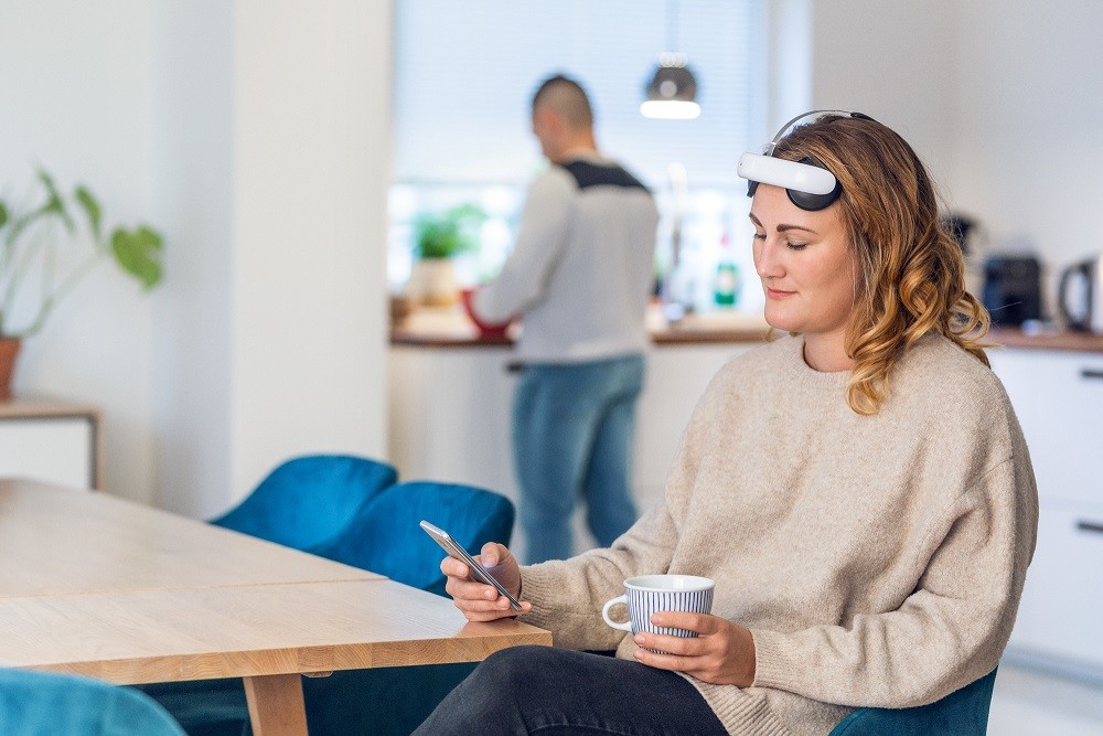 Flow Launches Medical-Grade Headset, Therapy App for Depression