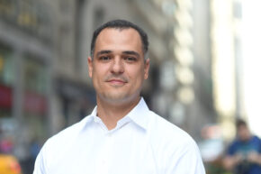 Redefining Engagement in 2025: Why Your Portal Isn’t Enough