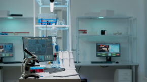 Leaders in Lab Automation: Diagnostic Companies Setting the Standard for Efficiency